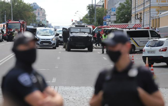 Спецназ нейтрализовал "террористов" в метро Киева: СБУ провела учения