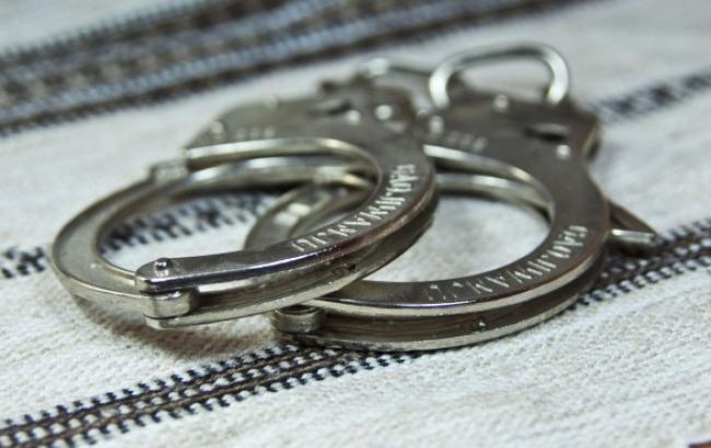 У Київській обл. заарештовано касира банку, який привласнив 7,5 млн грн