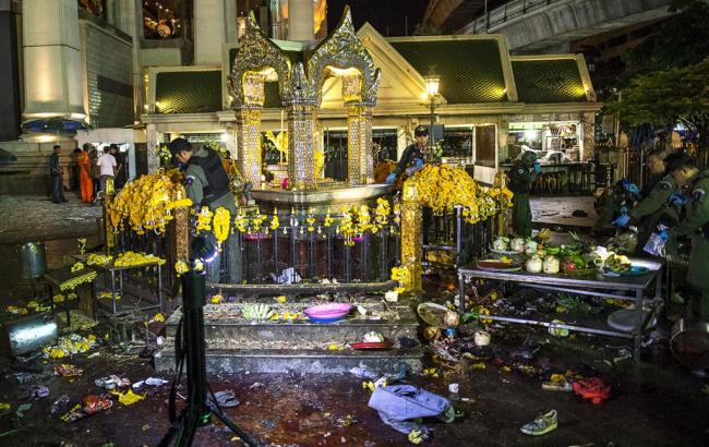 Двое подозреваемых в организации теракта в Бангкоке сдались властям