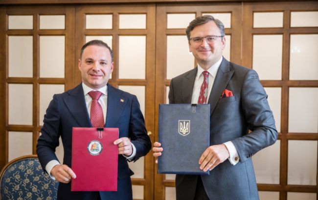 Украина договорилась о безвизе с еще одной страной