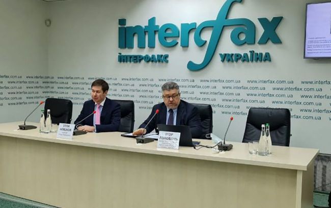 Все, кто фальсифицируют дела против Порошенко, будут за это отвечать по закону, - адвокаты