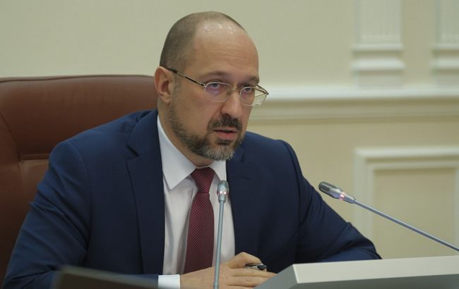 Шмигаль вимагає оперативно оцінити збитки від пожеж на сході