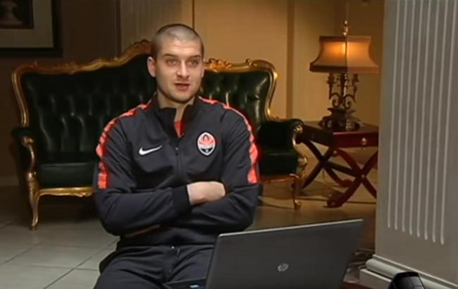 Ракицкий поделился трогательным снимком своей новорожденной дочери