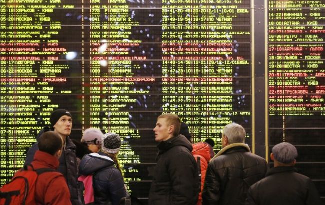 "Укрзализныця" продлила на лето маршруты 4 поездов