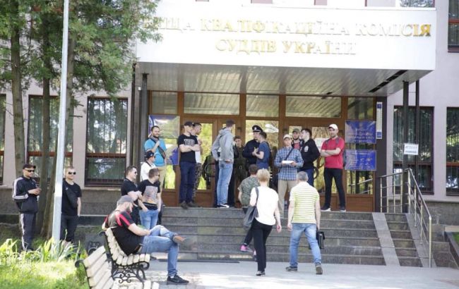ВККСУ заявила о блокировании здания неизвестными