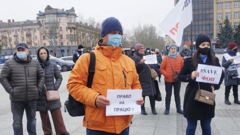 Еще в двух городах устроили карантинные протесты