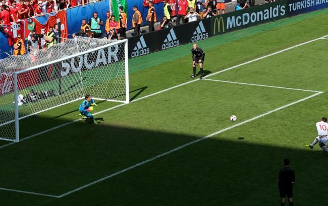 Швейцария - Польша: Серия пенальти выводит поляков в четвертьфинал