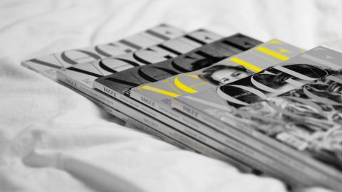 Vogue призвал мировые дома моды остановить экспорт в Россию