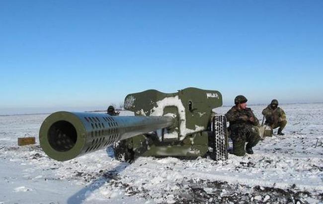 Штаб АТО: боевики наступали под Мариуполем, за день совершили 39 обстрелов