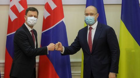 Словакия предоставила Украине 600 тысяч евро на закупку COVID-вакцин