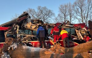 На Львівщині автобус "Відень&ndash;Київ" потрапив у ДТП, є постраждалі (фото)