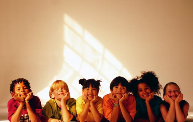 Расистский детсад: В Чернигове травили ребенка из-за цвета кожи