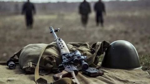 На Донбассе от пули снайпера погиб медик