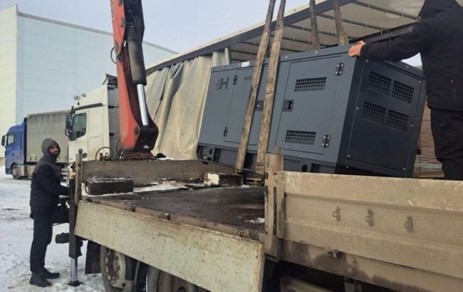 Чеські волонтери зібрали мільйони доларів на енергетичну допомогу Україні