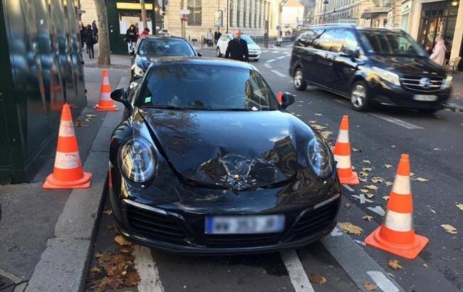 У Парижі поліція підірвала Porsche відвідувача нічного клубу