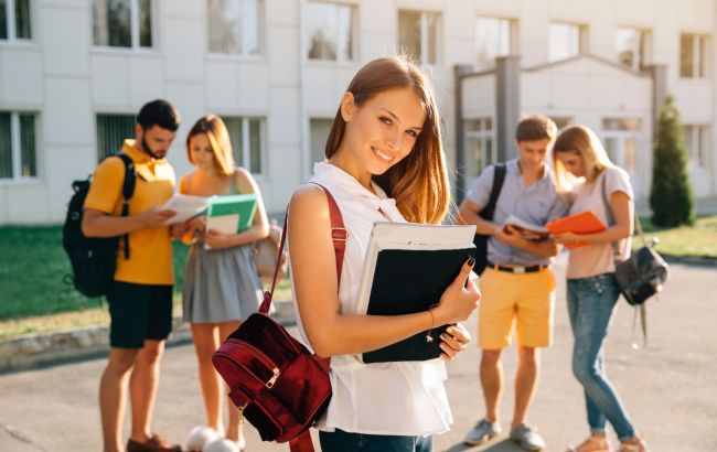 Поступление-2026: когда регистрироваться на творческий конкурс и для кого его отменили