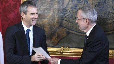 Президент Австрії призначив главу перехідного уряду