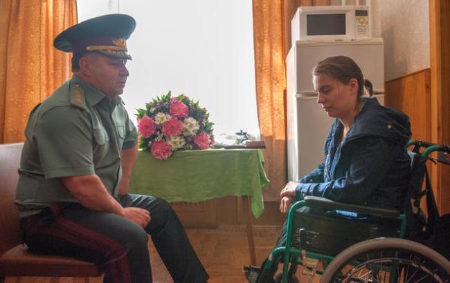 Медсестра-волонтер, яка втратила обидві ноги в зоні АТО, отримала орден "За мужність"