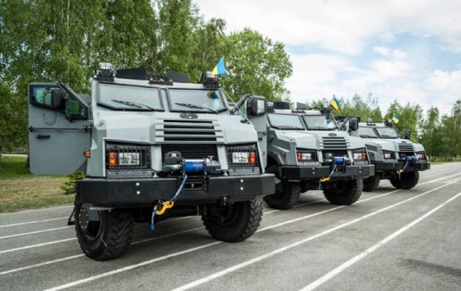 Спецназ КОРД принял на вооружение бронеавтомобиль "Варта"