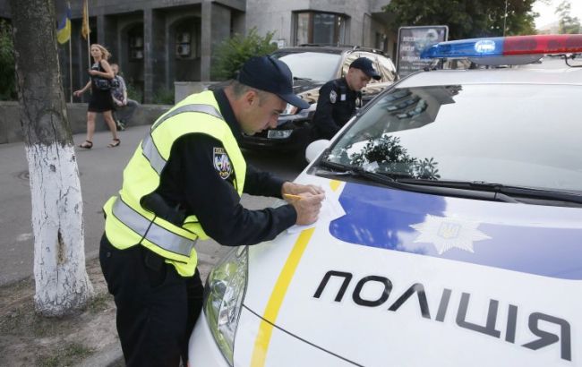 У Вінниці сталося ДТП з трьома автомобілями, є постраждалі