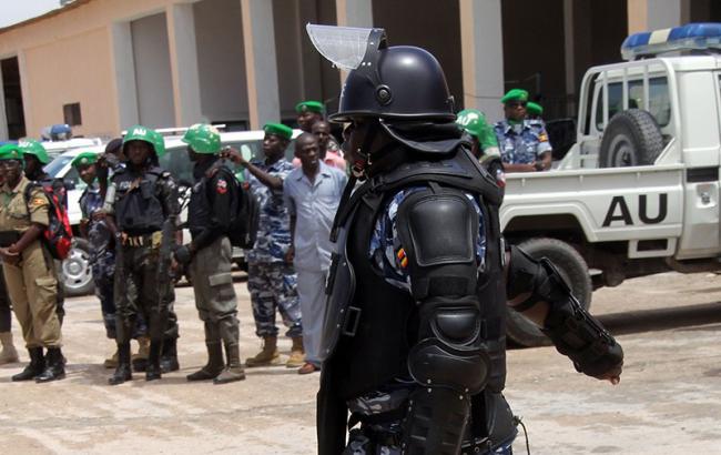 В столице Сомали смертник подорвался у здания правительства, есть жертвы