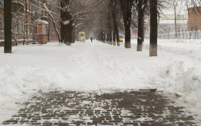 Погода на сьогодні: в Україні сніг, температура опуститься до -5