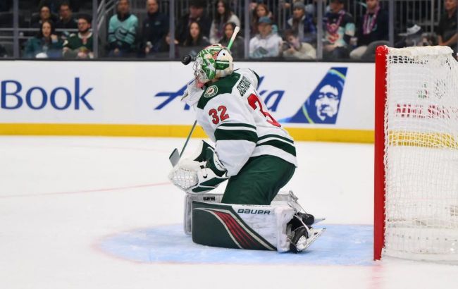 Вратарь "Миннесоты" с шатаутом возглавил топ-3 звезд вечера НХЛ: видео