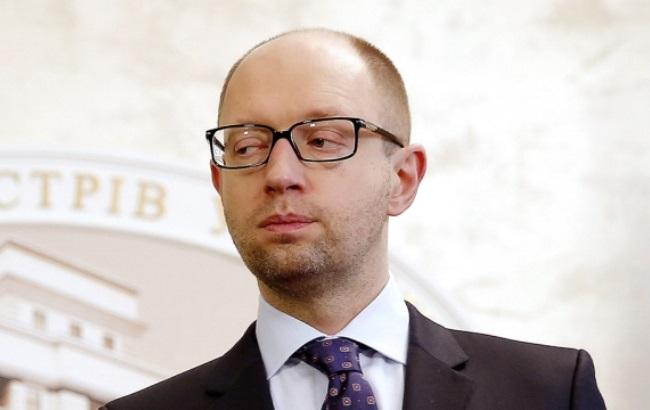 "Плохой опыт - тоже опыт": соцсети обсуждают несостоявшуюся отставку Кабмина