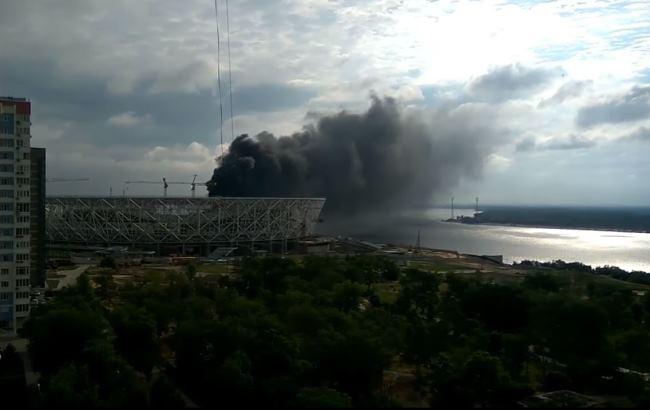 В мережі показали пожежу на російському стадіонi, який будується до ЧС-2018