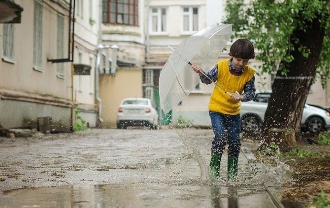 Грози та геомагнітні бурі: в яких областях чекати на негоду