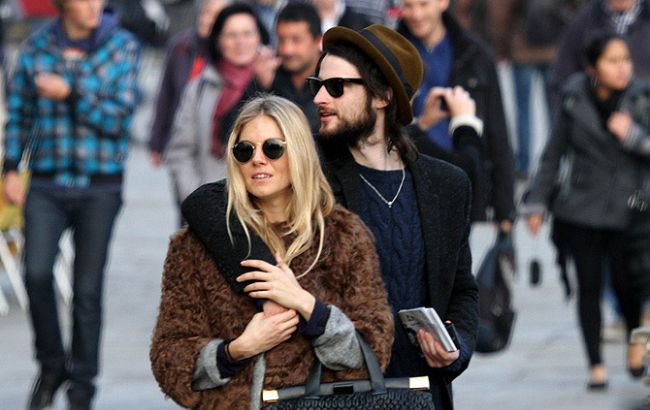 Сиенна Миллер и Том Старридж расстались