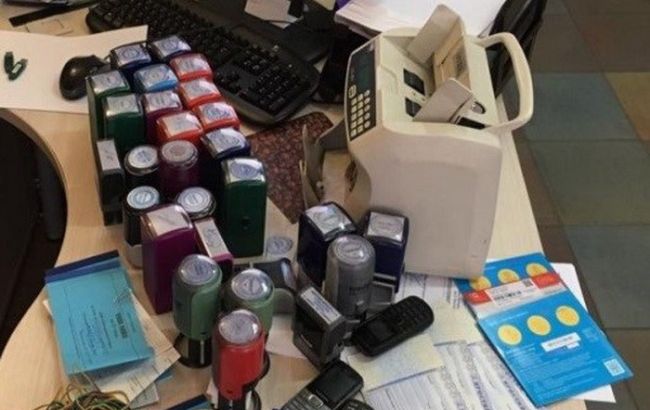 У Києві виявили конвертаційний центр з обігом 700 млн грн