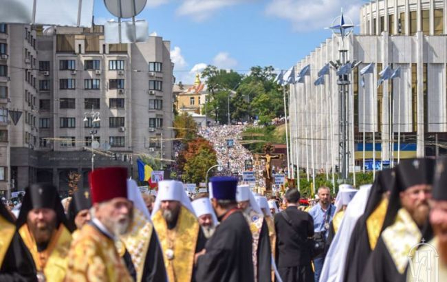 В Киеве прошел крестный ход УПЦ МП