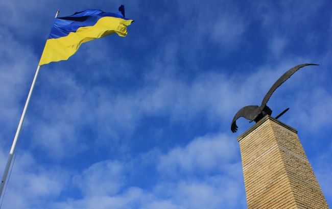 Угорщина викликала голову посольства України через турул на замку в Мукачеві: що сталося