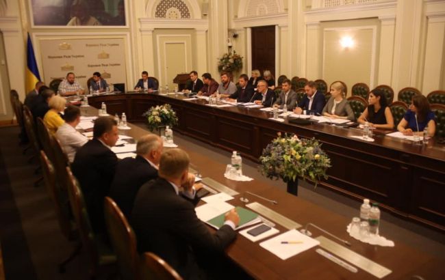 В "Слуге народа" назвали комитеты, которые хотят оставить в новой Раде