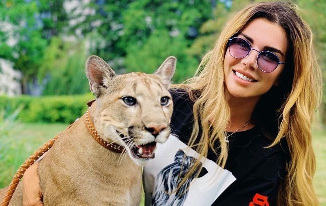 "Поза сили": Анна Сєдокова навчила простому способу для підвищення самооцінки