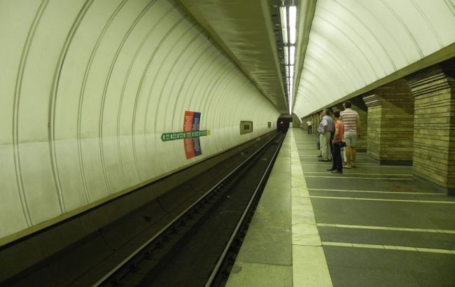 У Києві сталася пожежа на станції метро "Дружби народів"