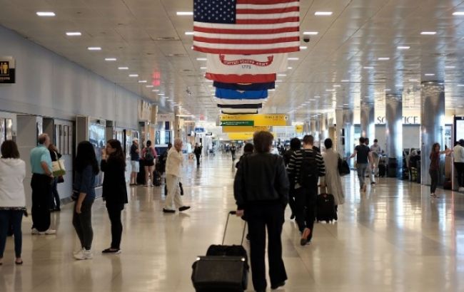 В таможенной системе аэропортов США произошел массовый сбой