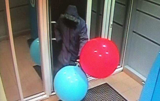 Россиянин взорвал банкомат с помощью воздушных шариков