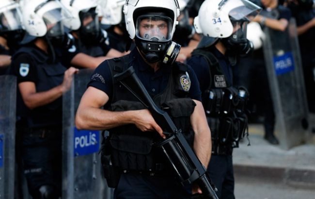 Полиция в Турции начала операцию по задержанию экстремистов