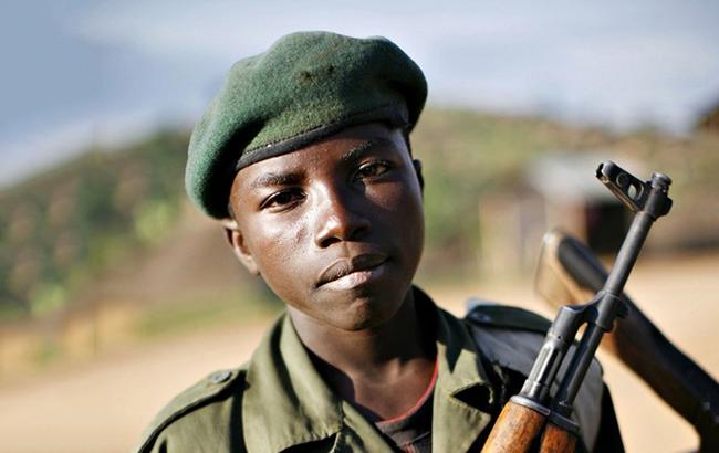 У Конго колишнього командира зобов'язали виплатити дітям-солдатам 10 млн доларів компенсації