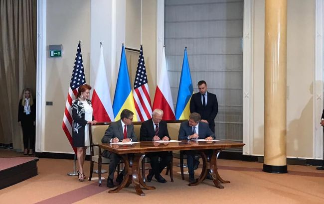 Україна, Польща і США підписали меморандум про співпрацю у сфері енергетики
