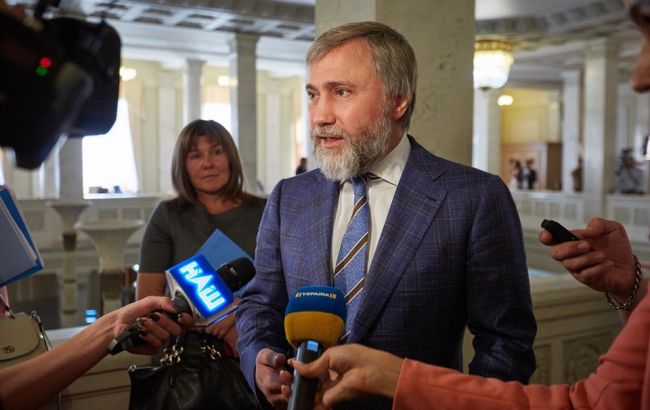 Новинский предлагает продлить мораторий на продажу земли до референдума