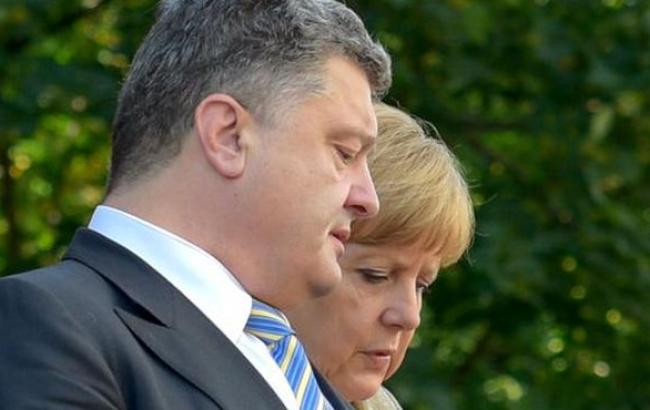 Порошенко і Меркель виступають за якнайшвидшу зустріч у "нормандському форматі"