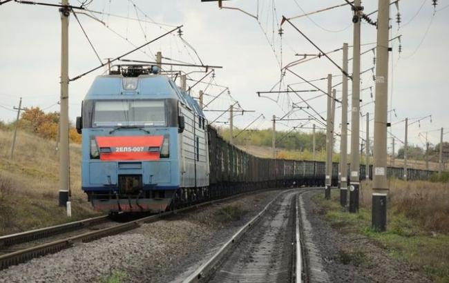 "Укрзалізниця" призначила ще 2 додаткові поїзди на травневі свята
