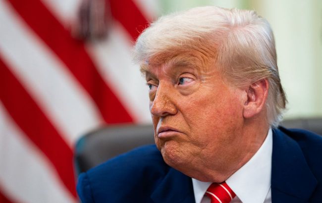 Президент чи король? Як Трамп змінює символи американської влади