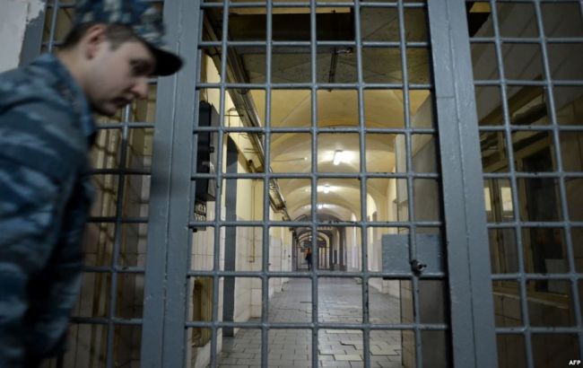 В Запорожье задержали работника СИЗО за сбыт наркотиков