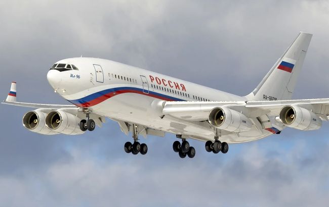 Российский самолет Ил-96 вылетел из России в Америку
