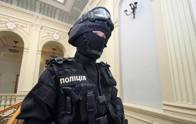 В Киеве неизвестные ворвались в квартиру бойца, участвовавшего в задержании российских ГРУшников