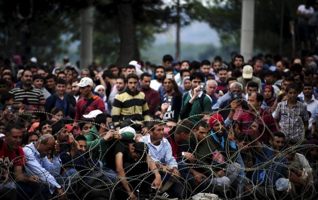 Сотні біженців вимагають відкриття грецько-македонської кордону